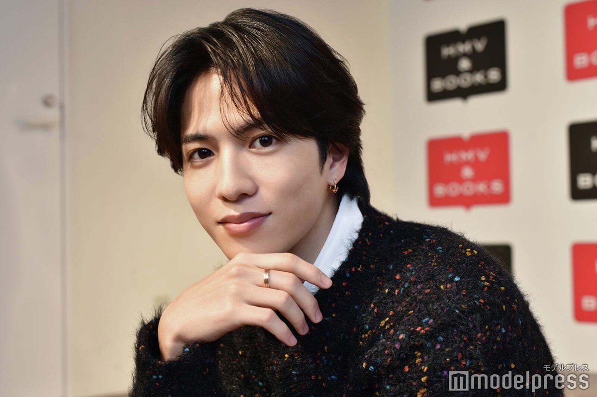 modelpress's tweet image. 【志尊淳「final」WEB独占インタビュー】

「今を生きる」を形にしたラスト写真集
最近は“冬眠モード”で自分を解放中🧸

「やるときはやる、休むときは休む。これが、自分が望んでいた働き方」

🔻撮り下ろし写真多数
mdpr.jp/interview/4692…

#写真集final @jun_shison0305 @junshison_staff