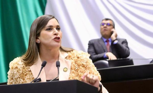 Propone diputada del <a href="/GPPRIDiputados/">Diputadas y Diputados Federales PRI</a> garantizar derechos de madres jóvenes en la Ley General de Niñas, Niños y Adolescentes. <a href="/Mx_Diputados/">H. Cámara de Diputados</a> <a href="/PRI_Nacional/">PRI</a> <a href="/alitomorenoc/">Alejandro Moreno</a> <a href="/caroviggiano/">Carolina Viggiano</a> <a href="/annagzz/">Anita González</a> <a href="/INEGI_INFORMA/">INEGI INFORMA</a> 

elleonylapolitica.com/propone-diputa…