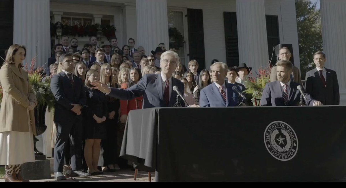 CoccaNick's tweet image. 🚨 BREAKING: @GregAbbott_TX and @DanPatrick announce official state partnership with @TPUSA 

Top Club America and TPUSA College students in Texas were welcomed to the Governor’s mansion!

Because of this, there will be a TPUSA chapter in EVERY Texas school!!!

@tpusastudents