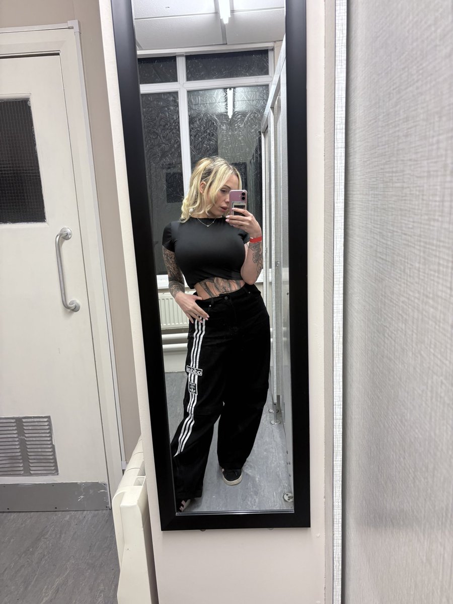 rellierae's tweet image. Pain of truth