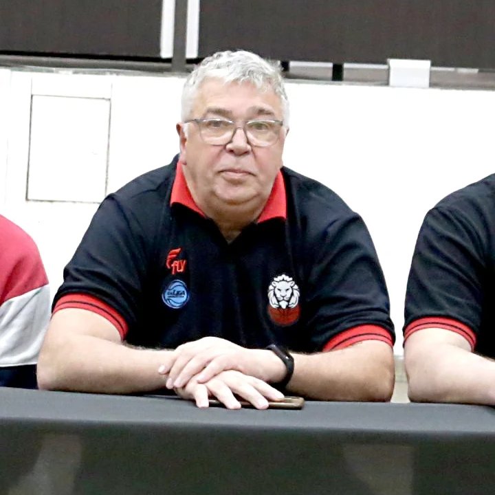 LigaARGbasquet's tweet photo. La Mesa Directiva de la Asociación de Clubes envía sus condolencias a familiares y seres queridos de Alberto Ferreyra, presidente del club Florentino Ameghino entre 2016 y 2024. https://t.co/b7KfFe8C5M