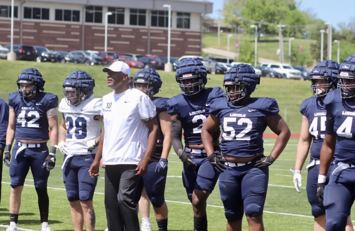 Quayvion (Quay) Lowery シ⭐️ (#9) tweet media