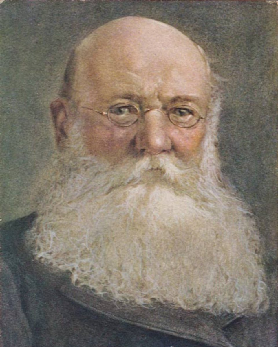 TheHistoryOfSo1's tweet photo. Geographer and anarchist communist theorist and agitator Peter Kropotkin was born Dec. 9, 1842. After decades in exile, the author of "The Conquest of Bread" and founder of Freedom Press returned to Russia in 1917 and died there in 1921. #OTD #Kropotkin #BreadBook https://t.co/eakR34RtFe