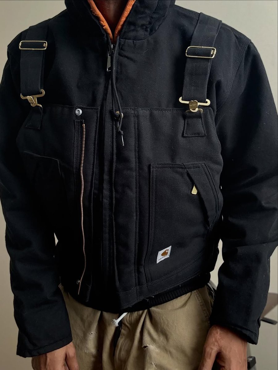 JustFreshKicks's tweet image. Carhartt Overall Bib Jacket 😮‍💨