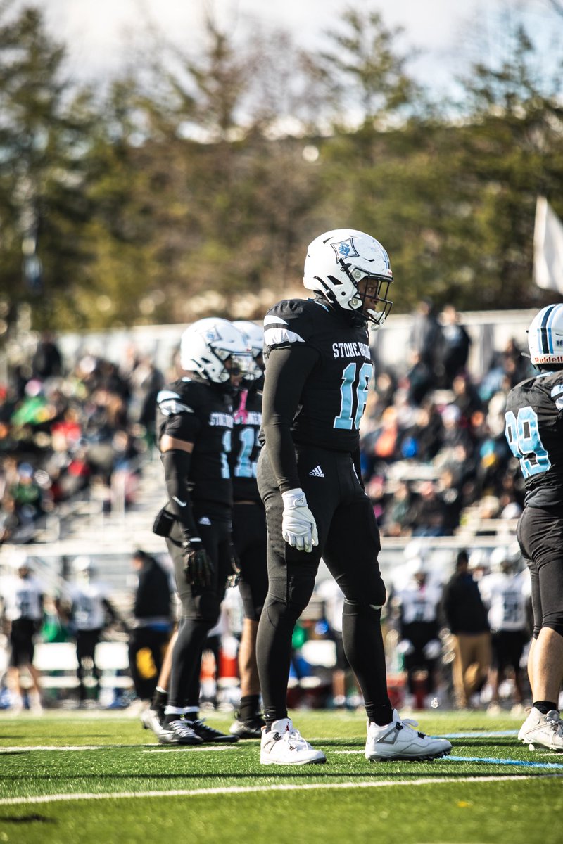 kelnash07's tweet photo. Full Senior Year Film 🎬
https://t.co/Wnhlv3Yeph
• 1st Team All District DL
• 2nd Team All Region DL
• Team Captain
• 11-2 | State Semis 
@StoneBridgeFB @VaPrepsRivals @Golston64 @WillVapreps @LocoHSFB https://t.co/gJ1poE3QKV