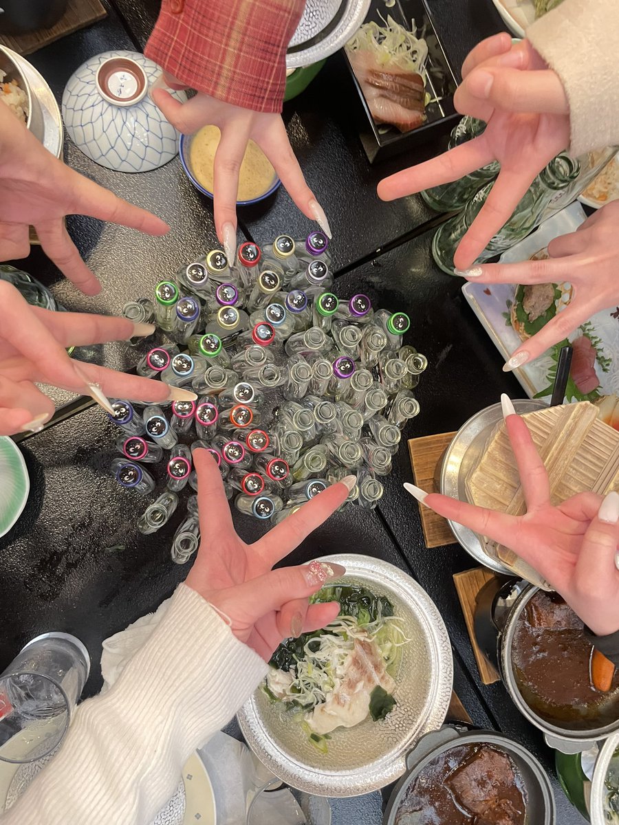 aoiaoi813's tweet photo. 今年も1泊2日の忘年会無事終了🩷️

年末まで駆け抜けるぞお！！ https://t.co/u8dPTCf9JZ