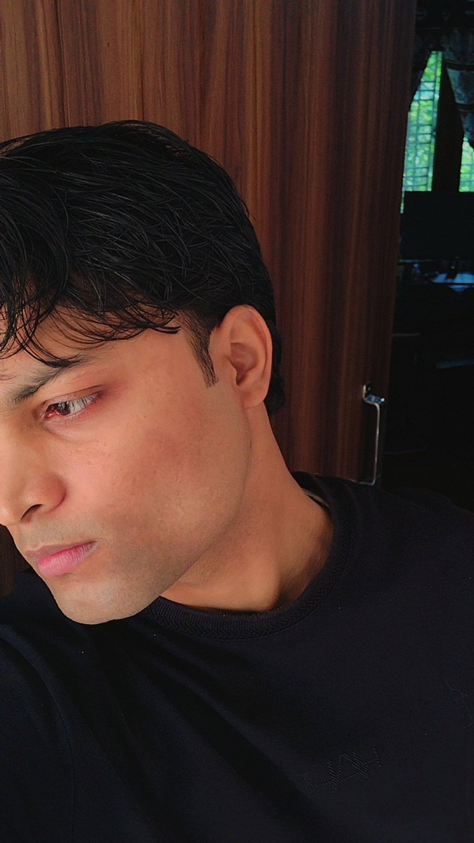 príyanshu tweet media