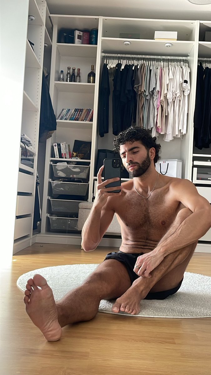 Dean Winchy tweet media