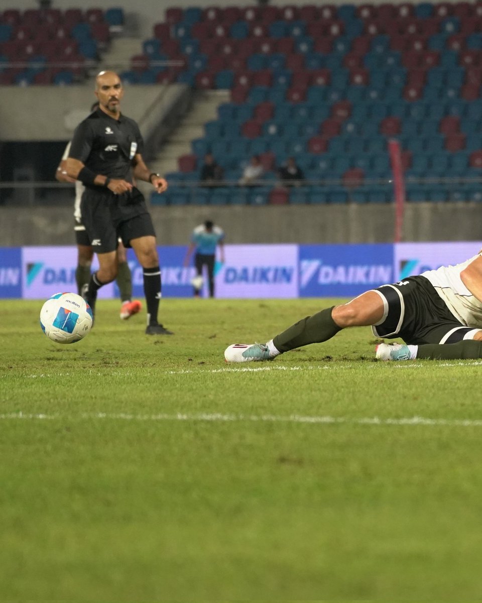 _vino_alvino's tweet image. Through the struggle, we'll standing. #Timnas #SEAGames