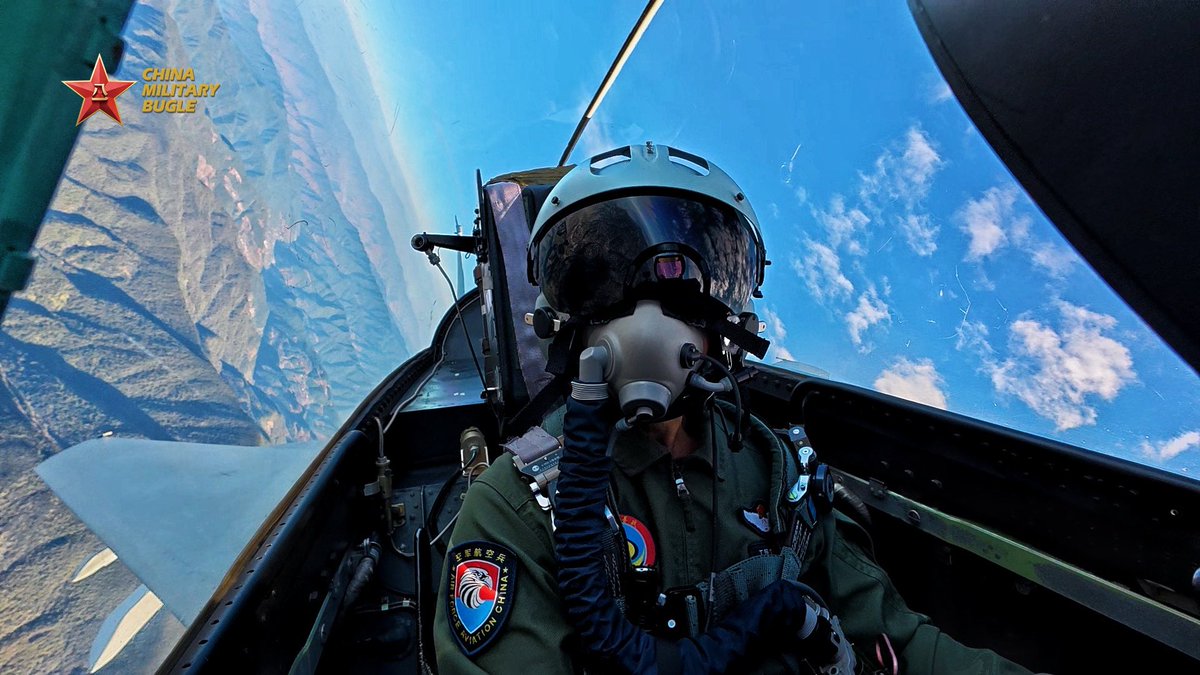 China Military Bugle tweet media