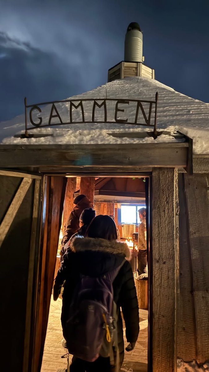 sitaurusboy2's tweet image. Living in the darkest place on earth, 24/7 no sunrise, no sunset, only the moon and stars. 

📍 Svalbard