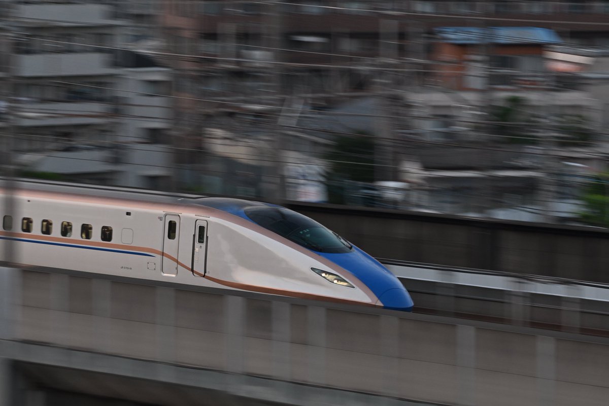 流し撮りしやすっ！！ と言ってもこの比較だと1枚目の方がよく見え