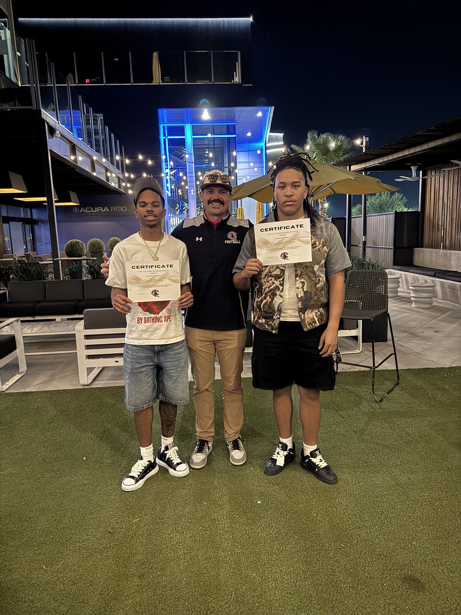 Jus_13n's tweet photo. Offensive MVP‼️‼️ True Freshman Baller. Came in and stepped up. Big Playmaker‼️@CoachBenBuys @ThrowFirst @Daniel6RC @ChaffeyFootball @CoachChapin @tyhaines16 @CPolyCoachMeyer @EWUCoach_Bruce @cowstown @rileywatkins0 @BWells409 @CoachMart1nez @btroher14 https://t.co/BPRdJxUrGb