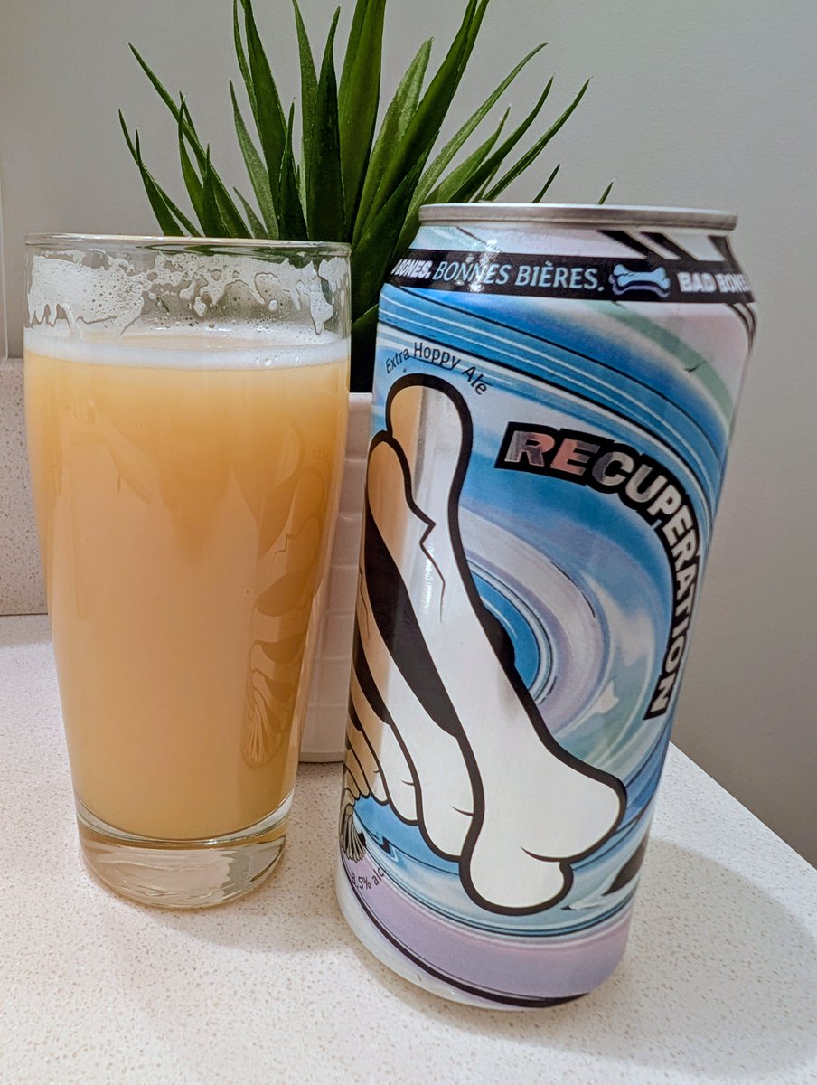 Late day 8 of my Advent Calendar Beer today. New brewery for me with Brasserie Bad Bones. This double IPA is JUICY, grapefruit, subtle peach &amp; a citrus blast, but some dank hops balances those fruit flavours. Very impressed. I will keep my eye out for these folks! #craftbeer