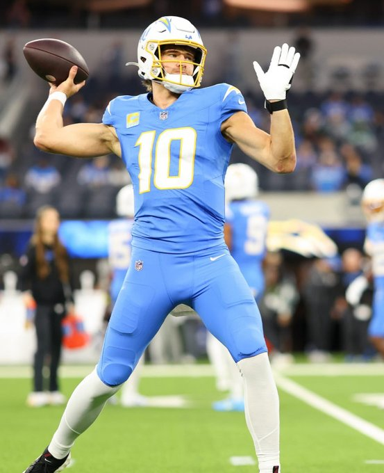 broken hand
bleeding from his elbow
sacked 7 times
23 pressures

He put everything on the line and won (Cause he's a winner).