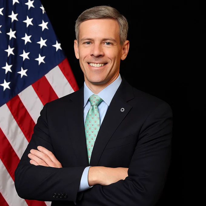 🔴COINTELGRAPH: "Il Comptroller dell'OCC: le aziende crypto devono essere trattate come le banche per le autorizzazioni federali"