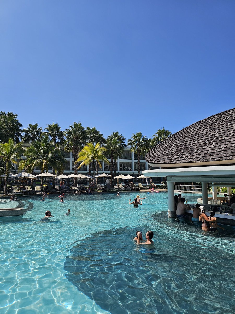 menacho1981's tweet image. La mejor manera de pasar Diciembre.... #Thailand