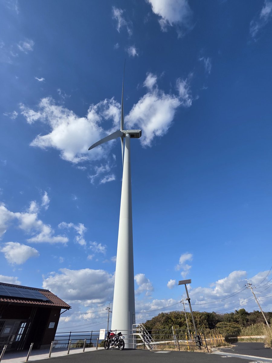 runjun235's tweet image. かえろ！