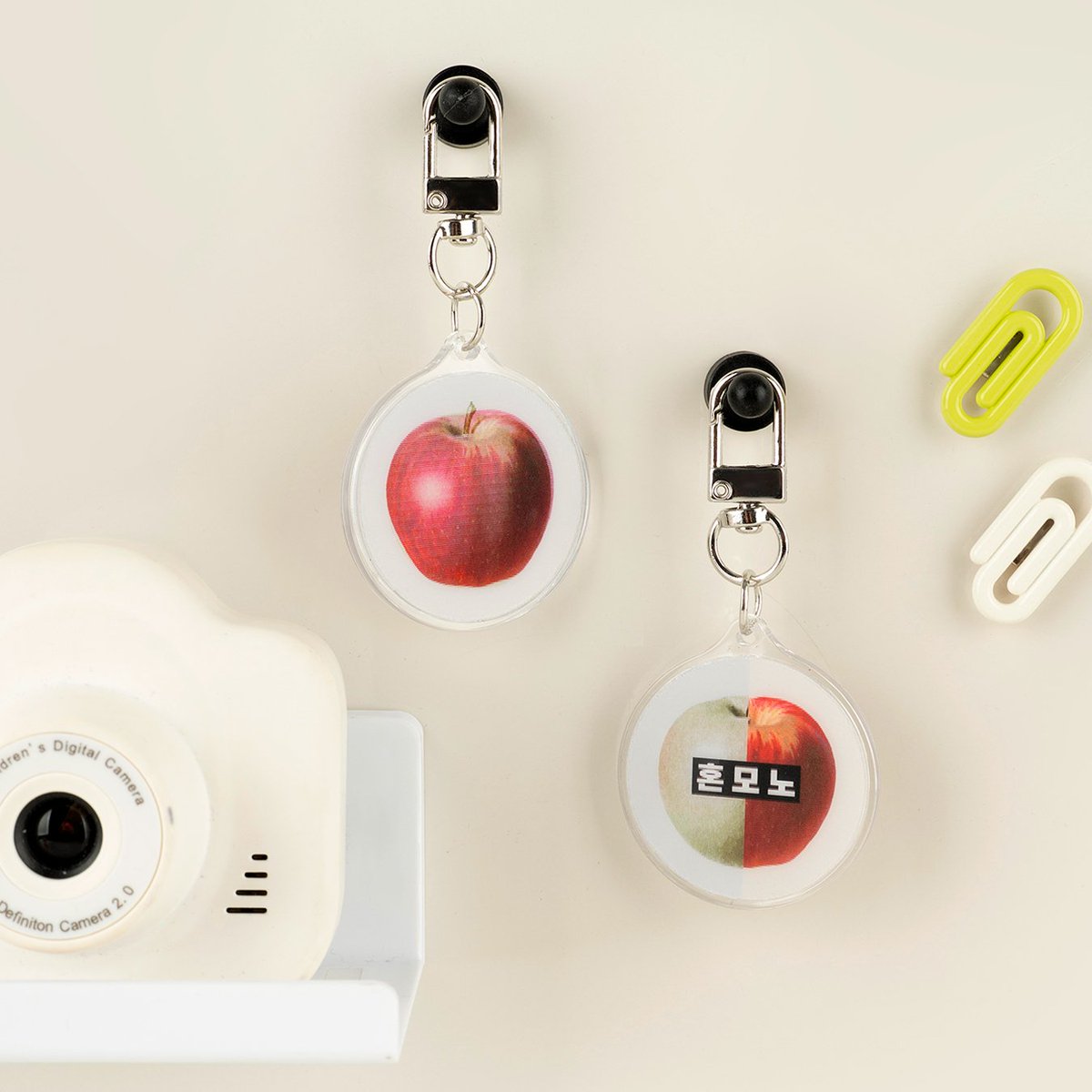 426,339 명 참여, 2025 올해의 책 1위
🏆 성해나 소설집 <혼모노> 
aladin.kr/ei/xFruQ

💌 성해나 작가의 편지가 도착했습니다
"당신의 준 용기와 사랑으로 나는 쓰고, 살아가요"

✓ 성해나 &amp; 알라딘 3문 3답
✓ 혼모노의 순간들
✓ 성해나 작가 응원 댓글 이벤트 

🍏 알라딘 사은품 🍎
⊹