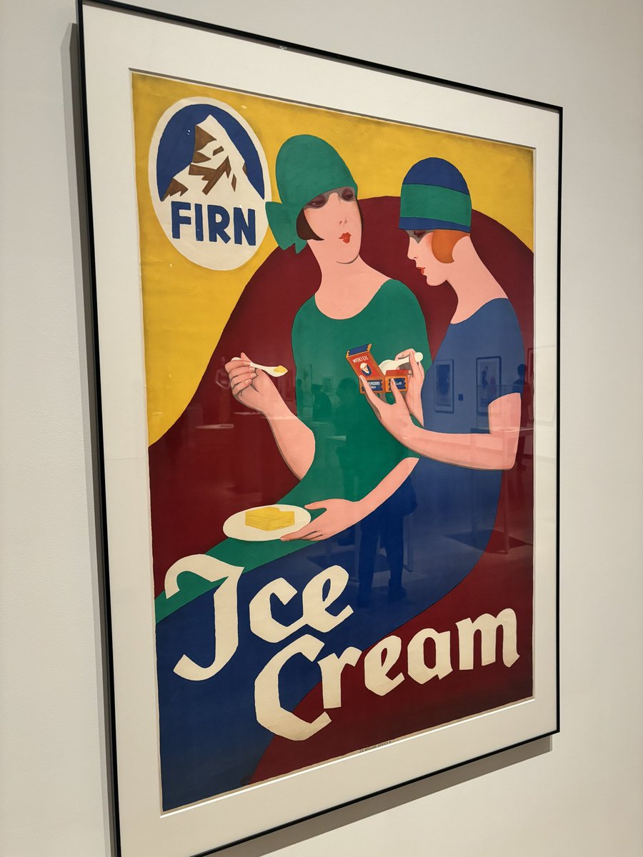 帰るまで時間があるのでアールデコ100年展へ ポスター作品良すぎて心が