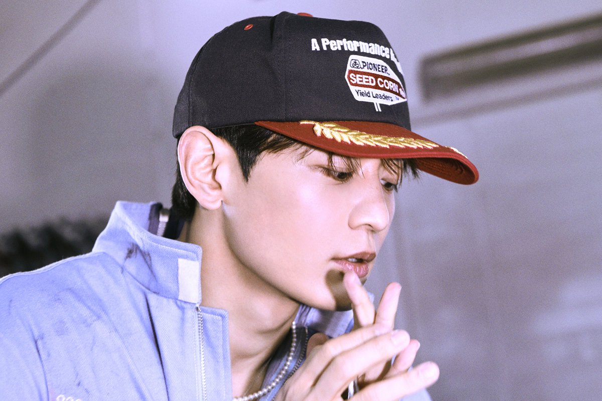 SHINee's tweet photo. 샤이니 민호 신곡 ‘TEMPO’, 상대방과 맞춰 나가는 감정의 속도!
소중한 이들을 향한 응원의 메시지 ‘You’re Right’도 새 싱글 수록

https://t.co/Z2Ba0UOoKy

#MINHO #민호
#TEMPO #MINHO_TEMPO
#SHINee #샤이니 https://t.co/uFCnHqZyyj