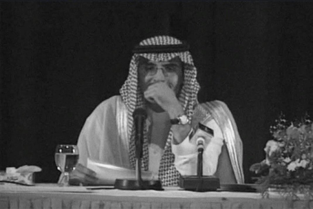 مايموت الودّ لو مات الكلام
لك مكان وذكريات ولك شعور ..