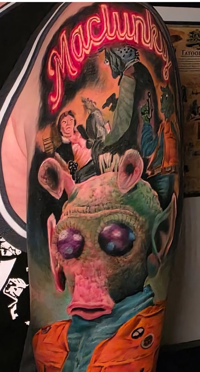 Mike Deacon tweet media