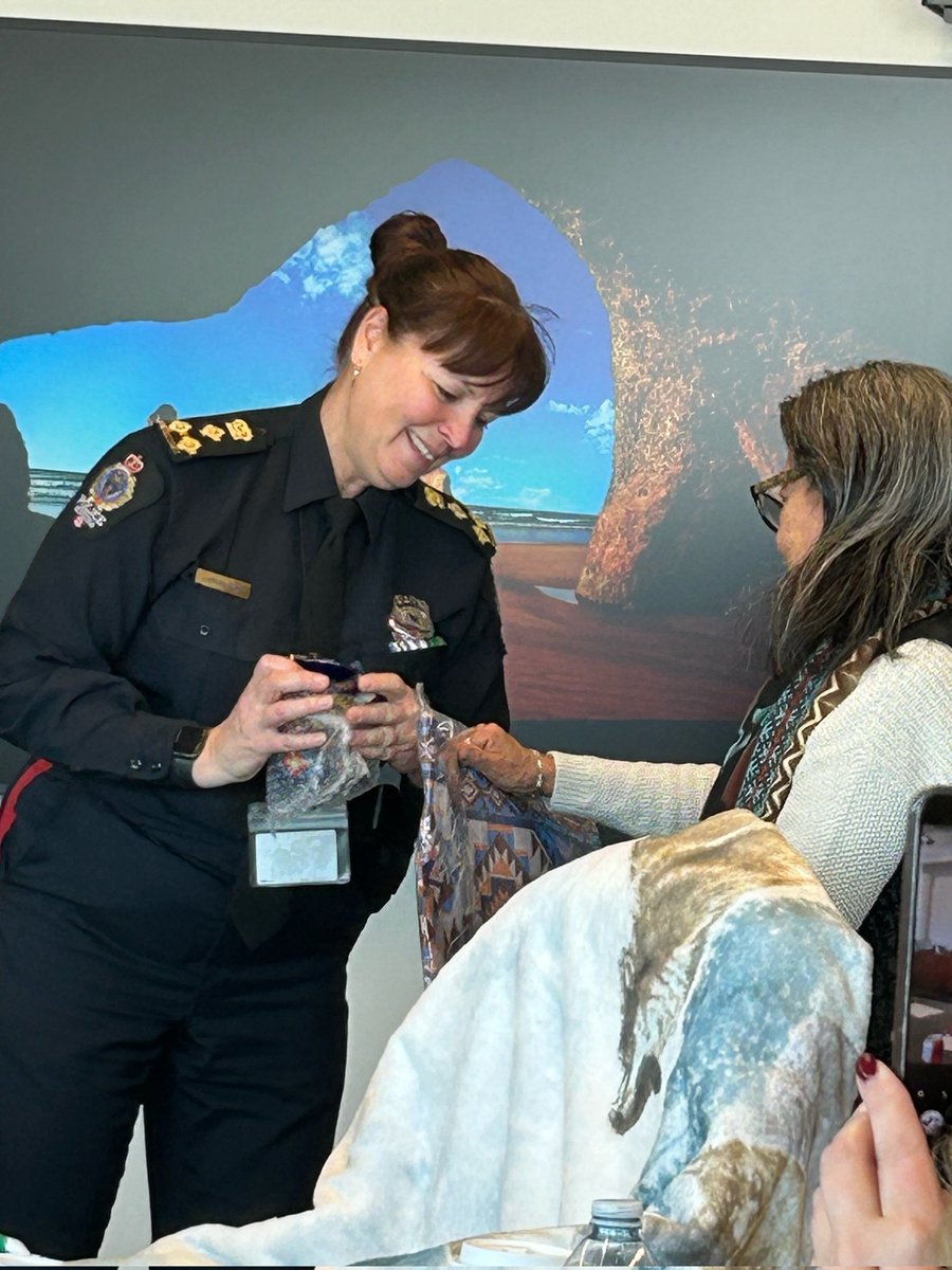RPSCultural's tweet photo. Today members of our Elders Advisory Council recognized Chief Davies' new appointment with gifts representative of a leader. The elders shared the traditional significance of each.  We appreciate their knowledge and guidance as we continue to work together. https://t.co/dyUSh1WsRm