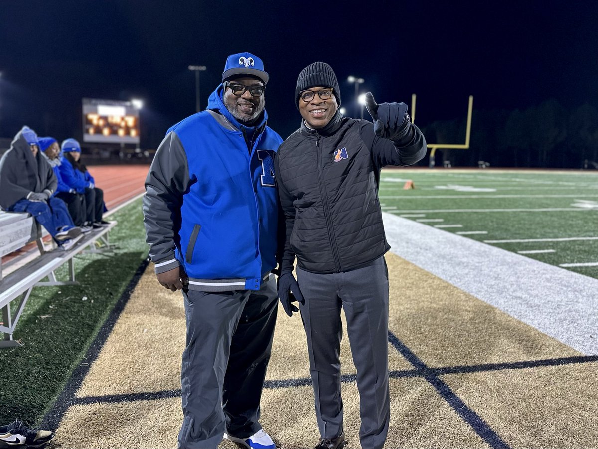 NewtonSupt's tweet image. Quarterfinal flag football action! It’s a cold night, but we’re fired up for the Lady Rams! They’ve won their first game against the Marist Eagles, now up against Blessed Trinity for a chance to go to the State Championship game! Let’s gooooo! @Newton_High @NewtonCoSports1
