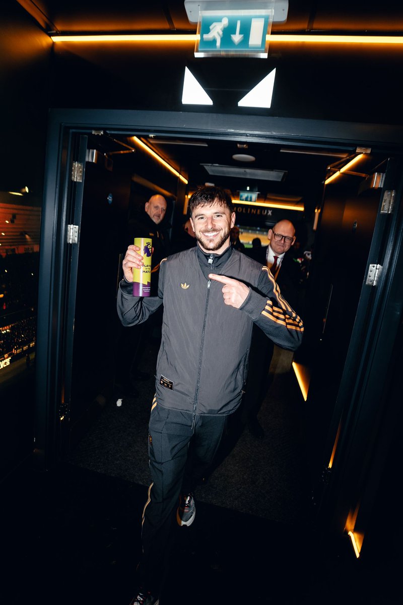 BloodRedUnited's tweet image. I'm happy for MOM Mason #Mount. He's been through a lot since coming at the club. His performances are getting better and better.  #MUFC