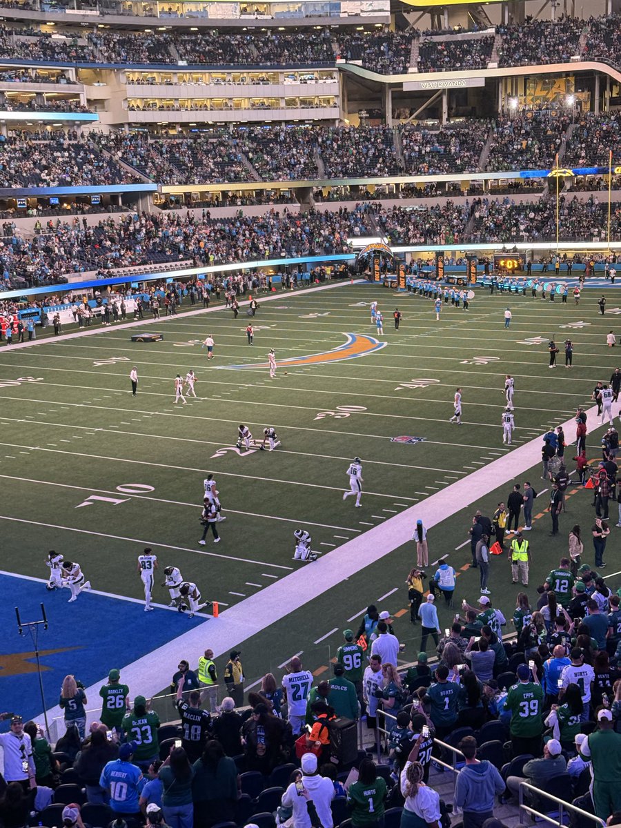 ben_abear's tweet photo. #FlyEaglesFly https://t.co/kJ7MNbUZEG
