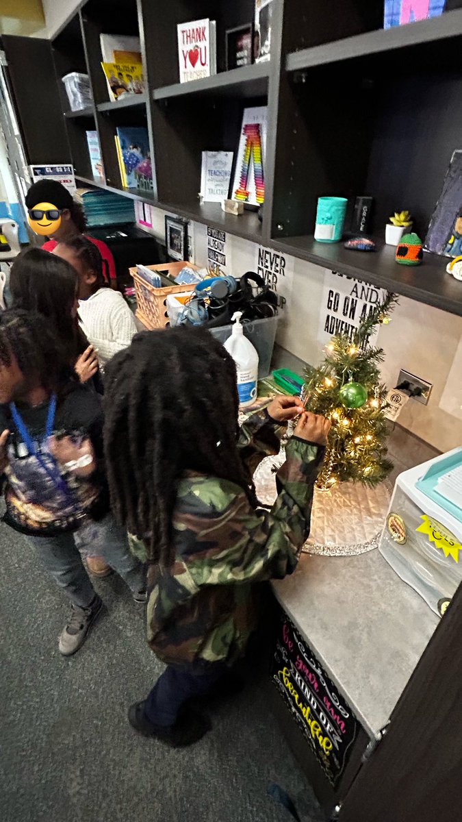 Ms. Norris tweet media