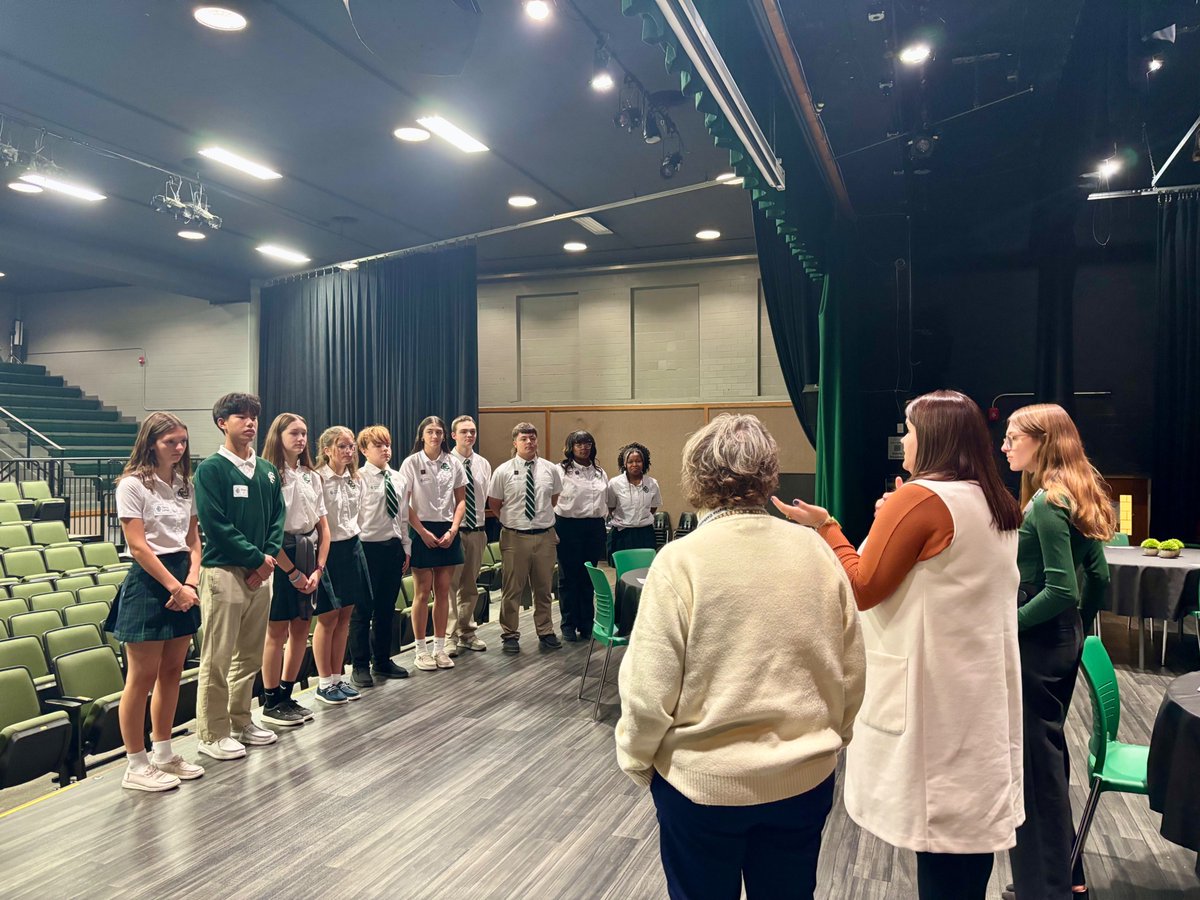 TheHowleyFdn's tweet image. Elyria Catholic’s culture stands out the moment you walk in, with students working toward success while learning to use their gifts to serve others. Seeing that mindset in action made the day especially meaningful for our team.
@ECHSPanthers #CatholicEducation #EducationMatters