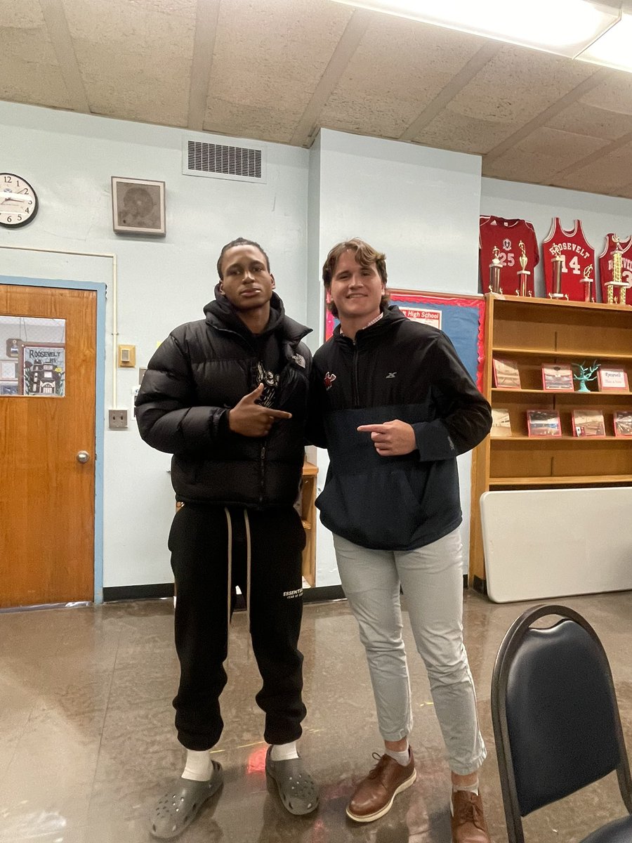 Thank you <a href="/LoganKraft19/">Coach Kraft</a> for stopping by and speaking with me. I enjoyed our conversation about Utica football 
<a href="/ForceFootballYO/">Yonkers Force Football</a> <a href="/FaMSportsVF/">FaM Sports New York Varsity</a>