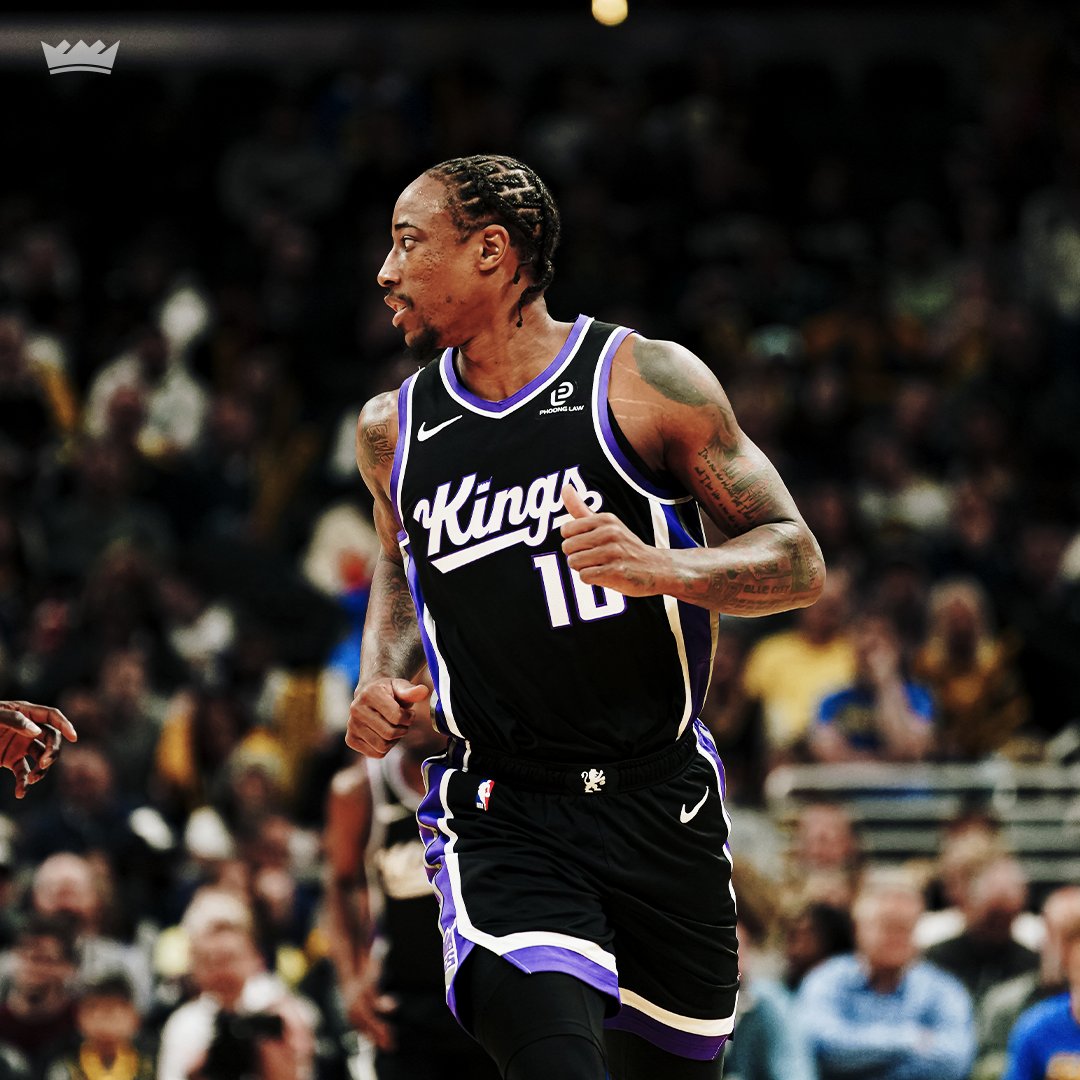 HALFTIME: Kings trail at the break, 66-51.
👑 DeMar DeRozan: 10 PTS, 2 AST
👑 Russell Westbrook: 9 PTS, 9 REB
👑 Zach LaVine: 8 PTS