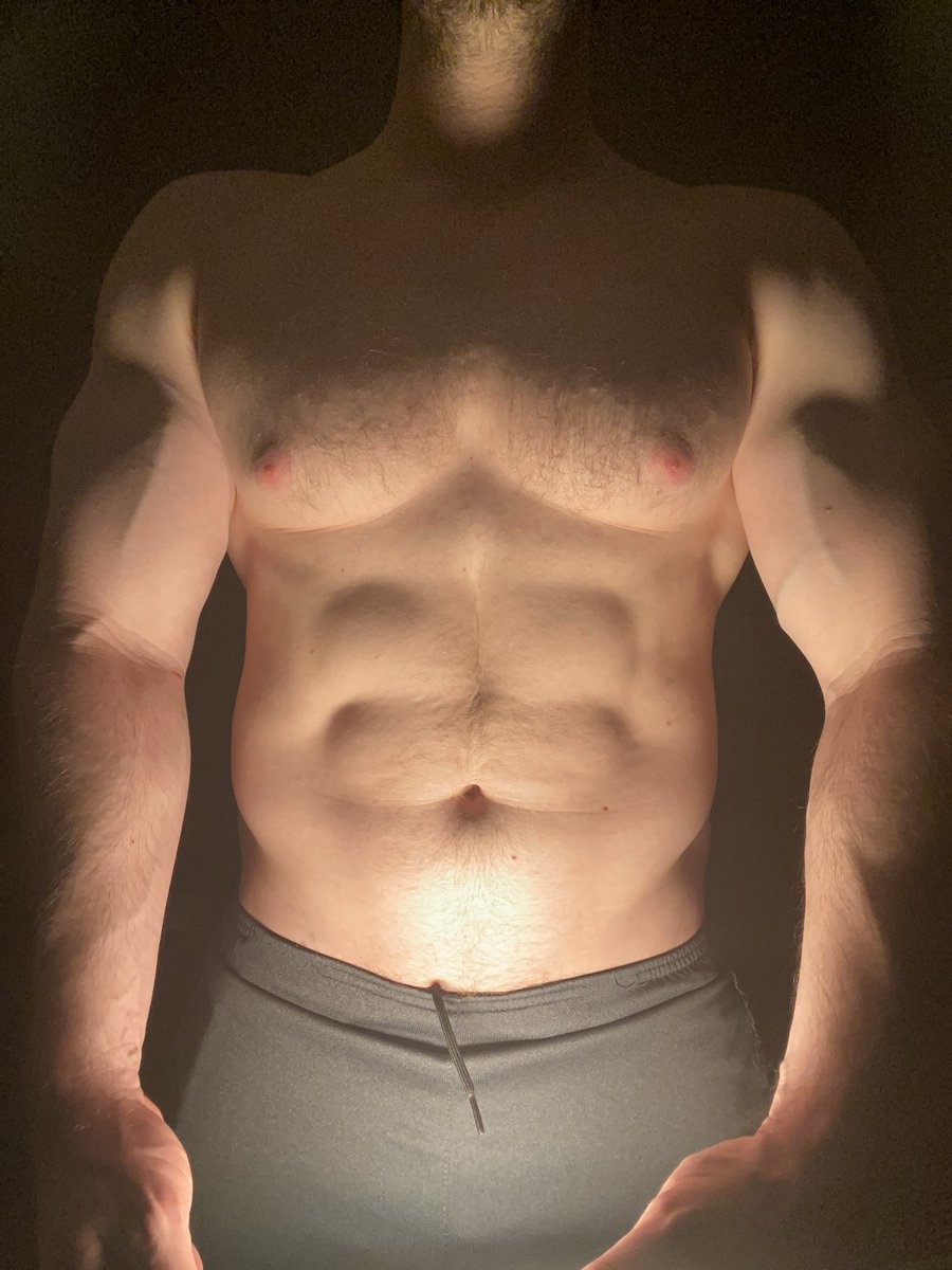 VanillaFace___'s tweet photo. Stacked 

#jacked #bodybuilding #fitness https://t.co/UDaXm3YMDl