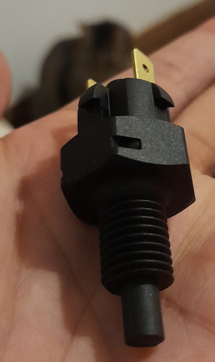 madokachevette's tweet image. tive q comprar a cebolinha do freio e a associação de cebolinha com freio me lembrou de monica a lombada