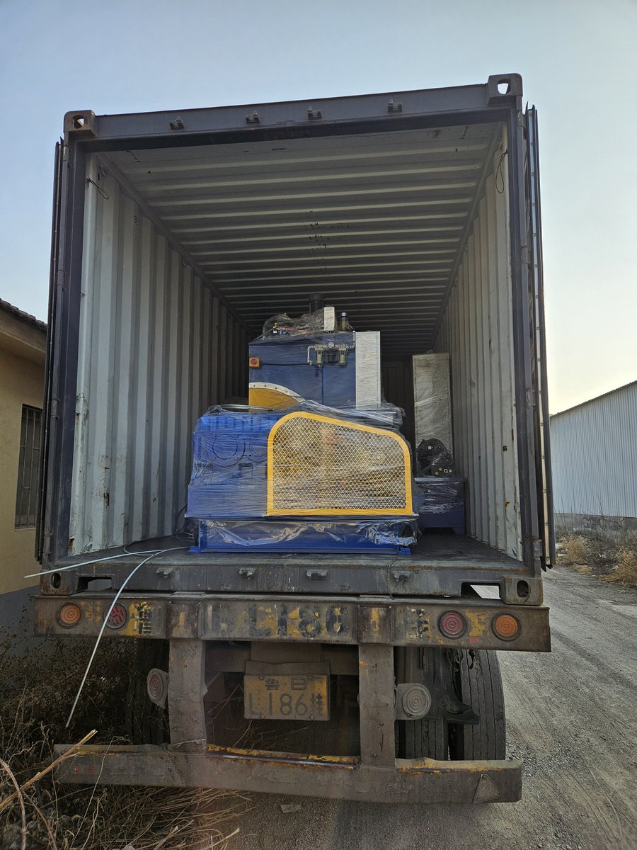 Kneader mixer shipment