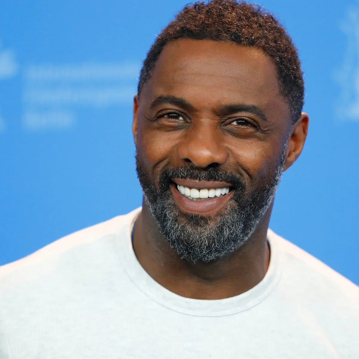 aguia2000's tweet image. Idris Elba confirmado como "caminhoneiro do estado de sítio" no longa Dark Horse
