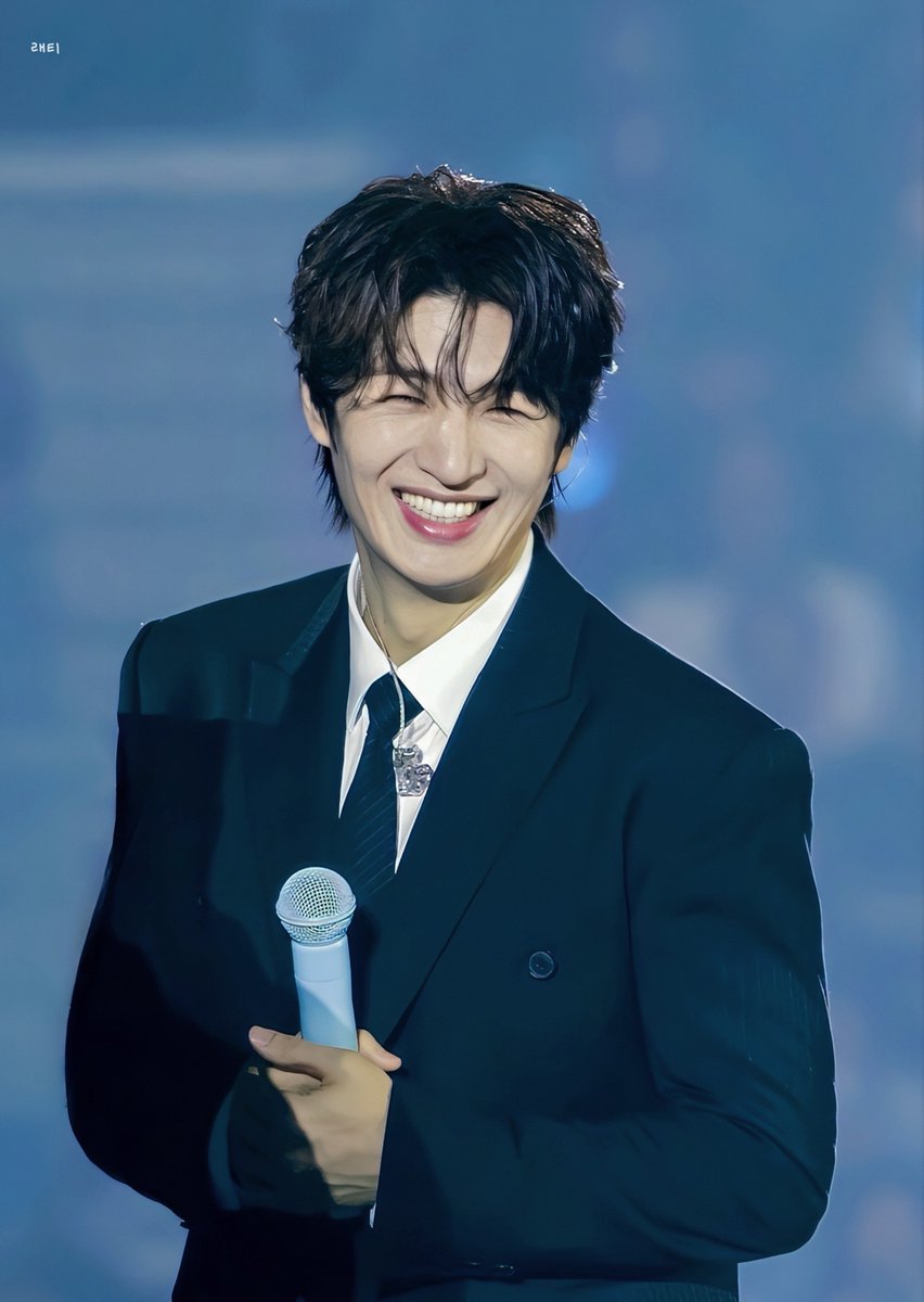 251205 god concert < ICONIC BOX > 

부산에서도 덮머호영 기대할게요😍

#손호영 #god