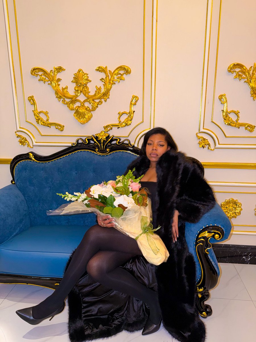 diva8ball's tweet photo. Stepping into 36 with a heart shaped by every hardship + every win. This year around the sun, I’m affirming true happiness, love that isn’t confusing, genuine people + and the space to become all I’m meant to be. Thank you God + thank you to my family + friends, ily. 12/7 https://t.co/h6ZUFDtYCi