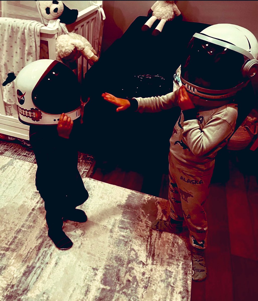 Só agora me dou conta de que minha era como mãe de meninos está chegando ao fim. Sempre há um quê de agridoce em como el