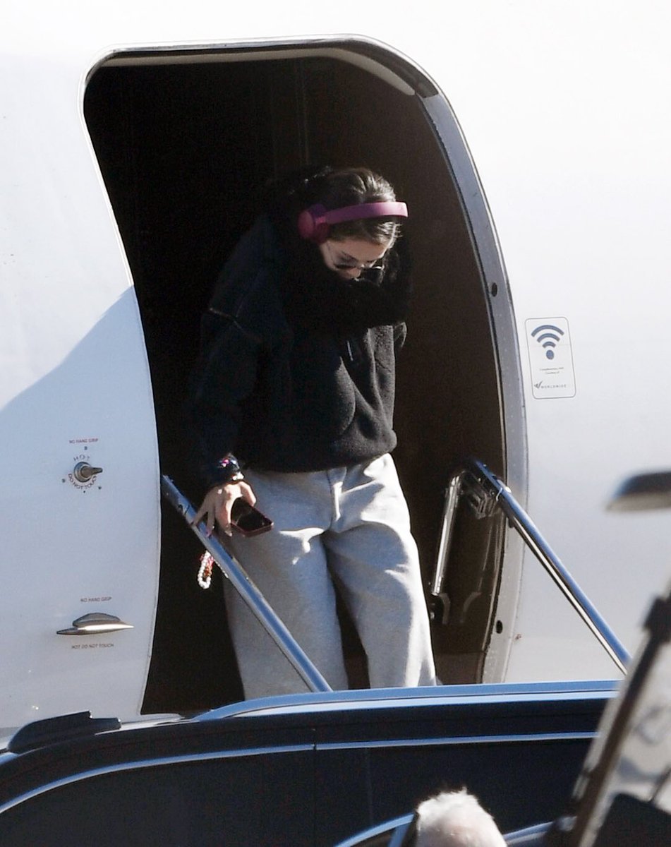Selena Gomez landing in Los Angeles today.