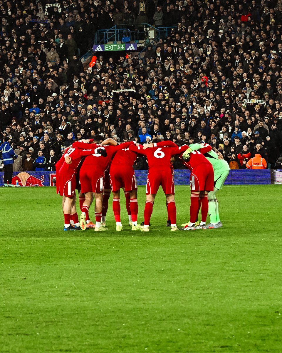 Se van los jugadores y tambien los DT, pero nosotros siempre estaremos presente sin importar la situación. 

¿Todo es un desastre? Si.
¿Dejaremos de creer? JAMÁS. 

Nuestra fe es inquebrantable, juntos que mañana juegan nuestros muchachos. #YNWA