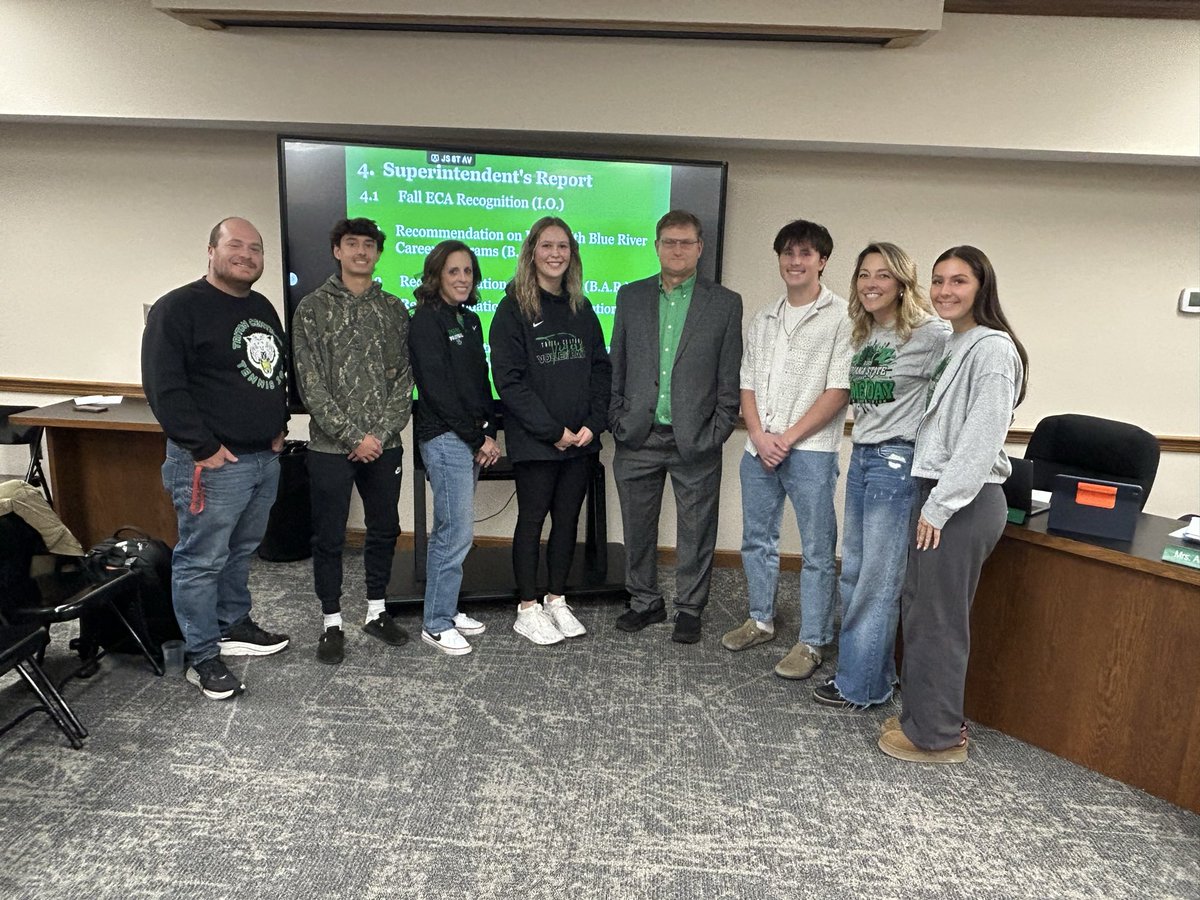 TCTIGERS's tweet photo. Tiger Nation recognized some of its Fall Athletic Programs that went above and beyond this evening at the School Board meeting!!!!!!!! https://t.co/IODwkNL8sa