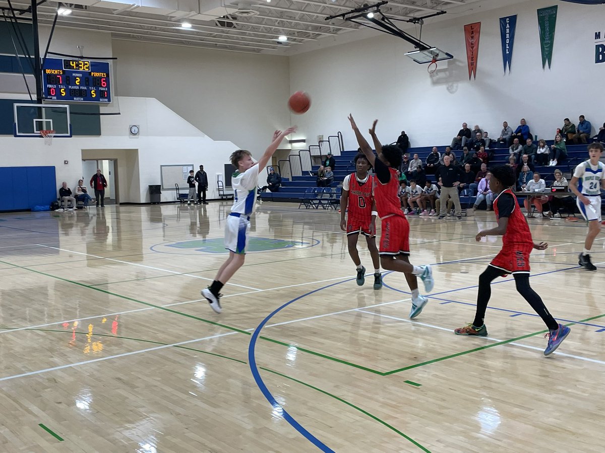 MCMSAthletics's tweet photo. 7th grade boys’ 🏀 defeats Memorial Park at home tonight 45-25.

8th grade boys’ 🏀 loses to a very good Memorial Park team 41-33.

Way to compete tonight, Bobcats! 🐾 https://t.co/W5iIQq4b6B
