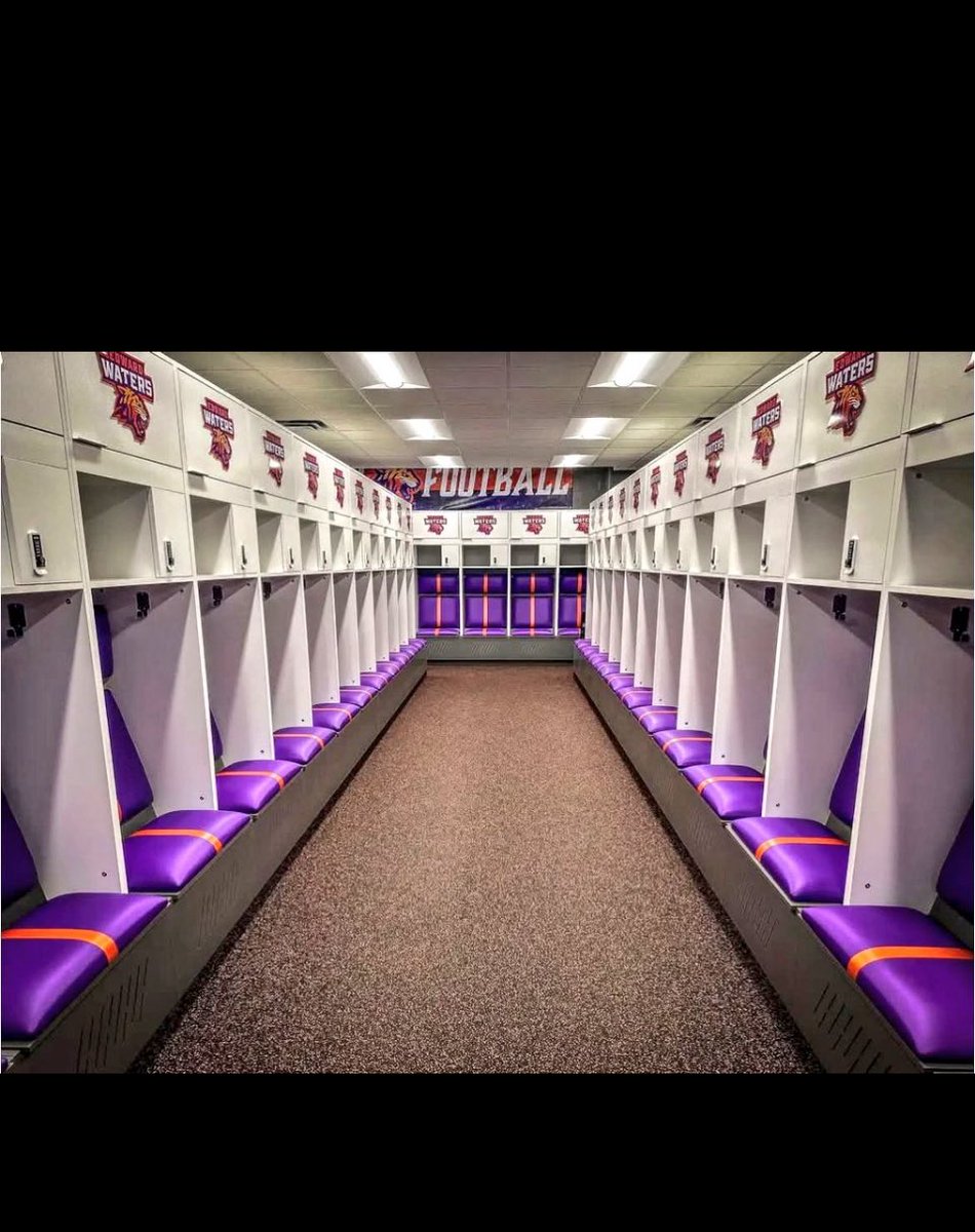 14gostupid's tweet photo. Extremely blessed to recieve an offer from edwards waters!! #AGTG @EdwardWatersFB https://t.co/JKuGkwmZuo