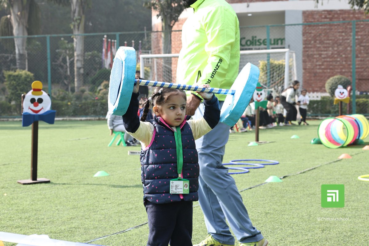 chitkara_school's tweet image. Chitkara International School hosts the enthralling event titled "A Day Out in the Field" for the winsome Chitkarians of Chicklets

#CIS #kids #chicklets #kindergarten #kidsdayout #funactivities #games #sports #fitness #ChitkaraInternationalSchool