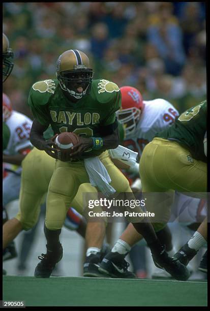 MiniHelmetGuy11's tweet photo. @DougMcNameeBU Bring back the cool unis and the real gold classic helmet pleasssseee! Here’s some inspiration https://t.co/dhl2vArgYR