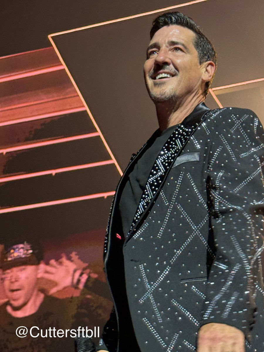 For my #JonathanKnight ladies!